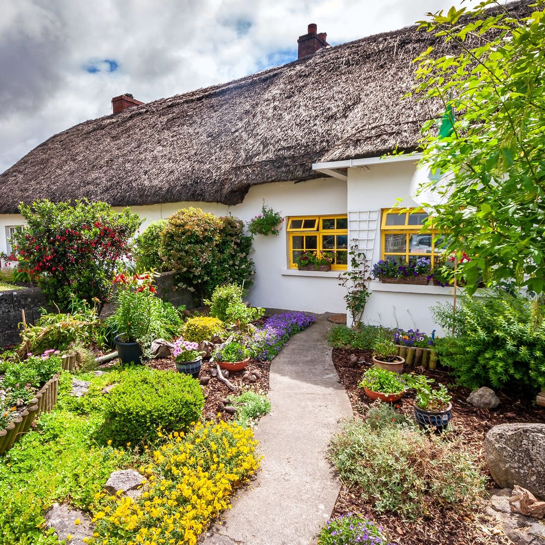 Adare se disputa cada año el título de pueblo más bonito de Irlanda