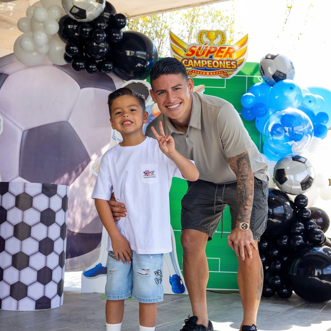 James Rodríguez celebra feliz los siete años de su hijo, Samuel