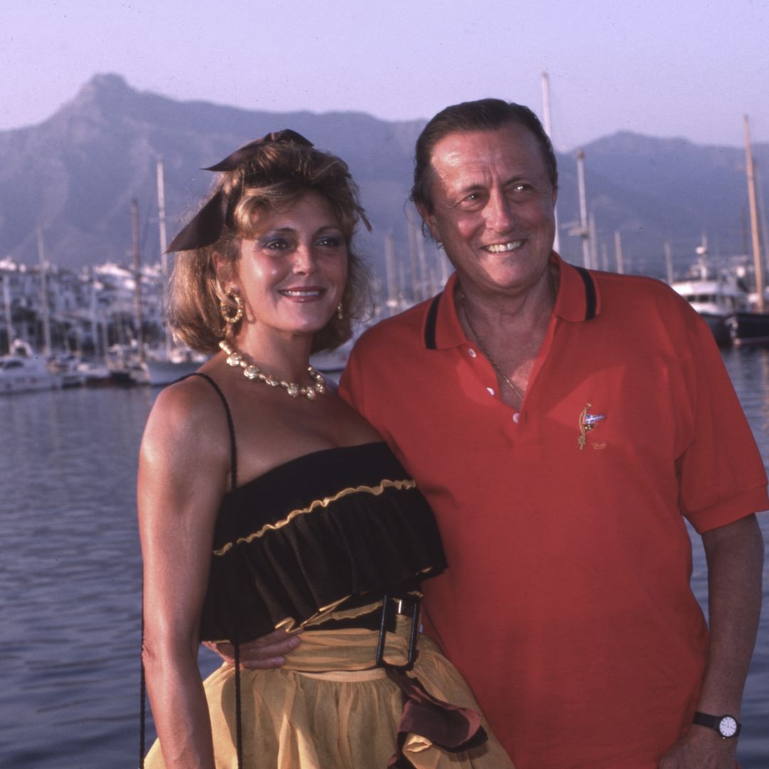 El barón Thyssen y Carmen Cervera en Marbella en 1988.