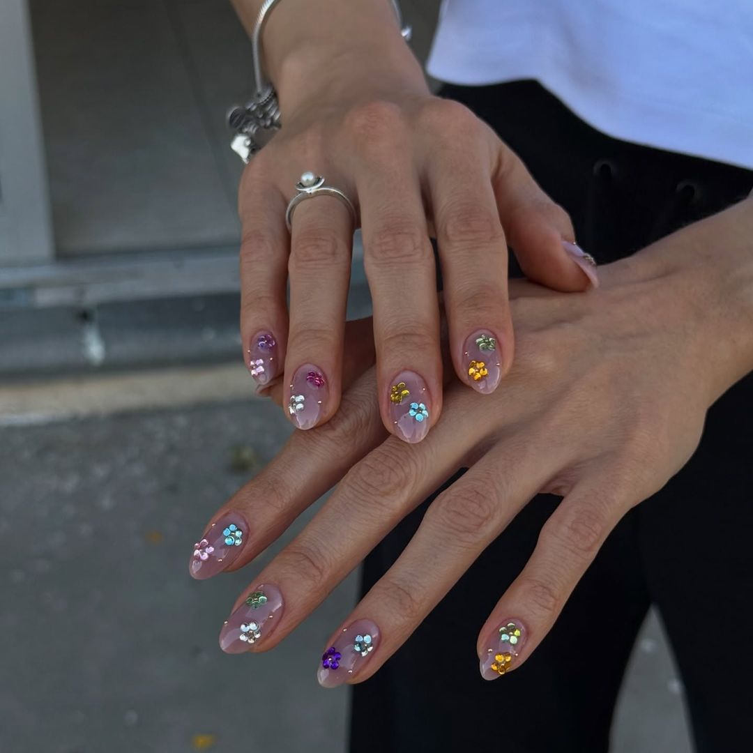 Las 8 ideas de manicura más originales para verano 2026