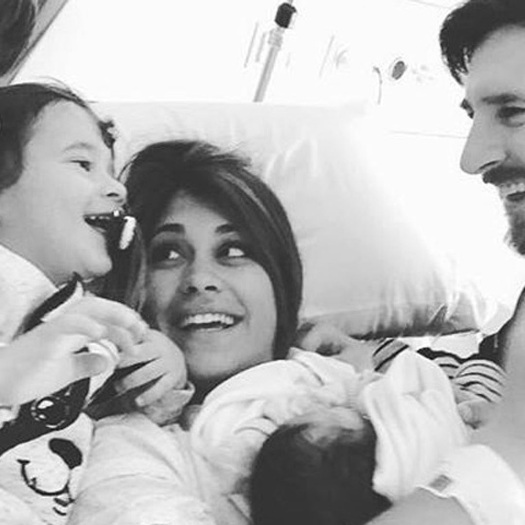 Primera foto de familia (numerosa) de Leo Messi y Antonela Roccuzzo con sus tres hijos
