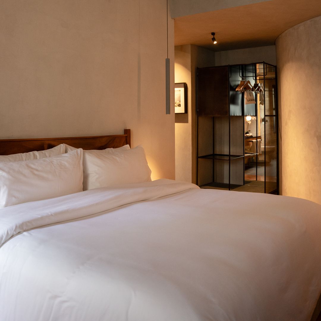 El hotel cuenta con 25 habitaciones, 9 en la residencia de 1917 y 16 en la contemporánea.