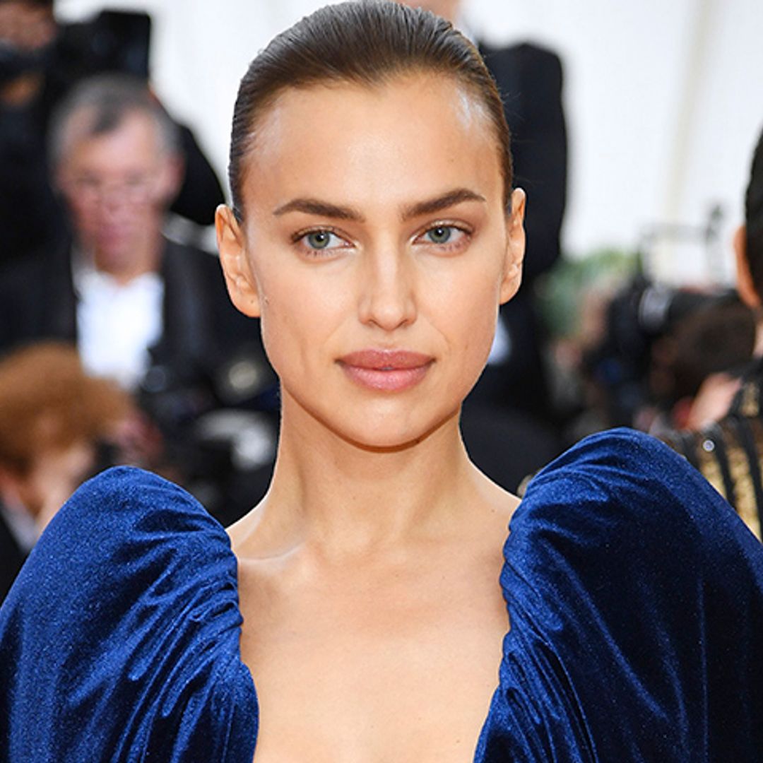 El sencillo truco de Irina Shayk para no tener la piel grasa en verano
