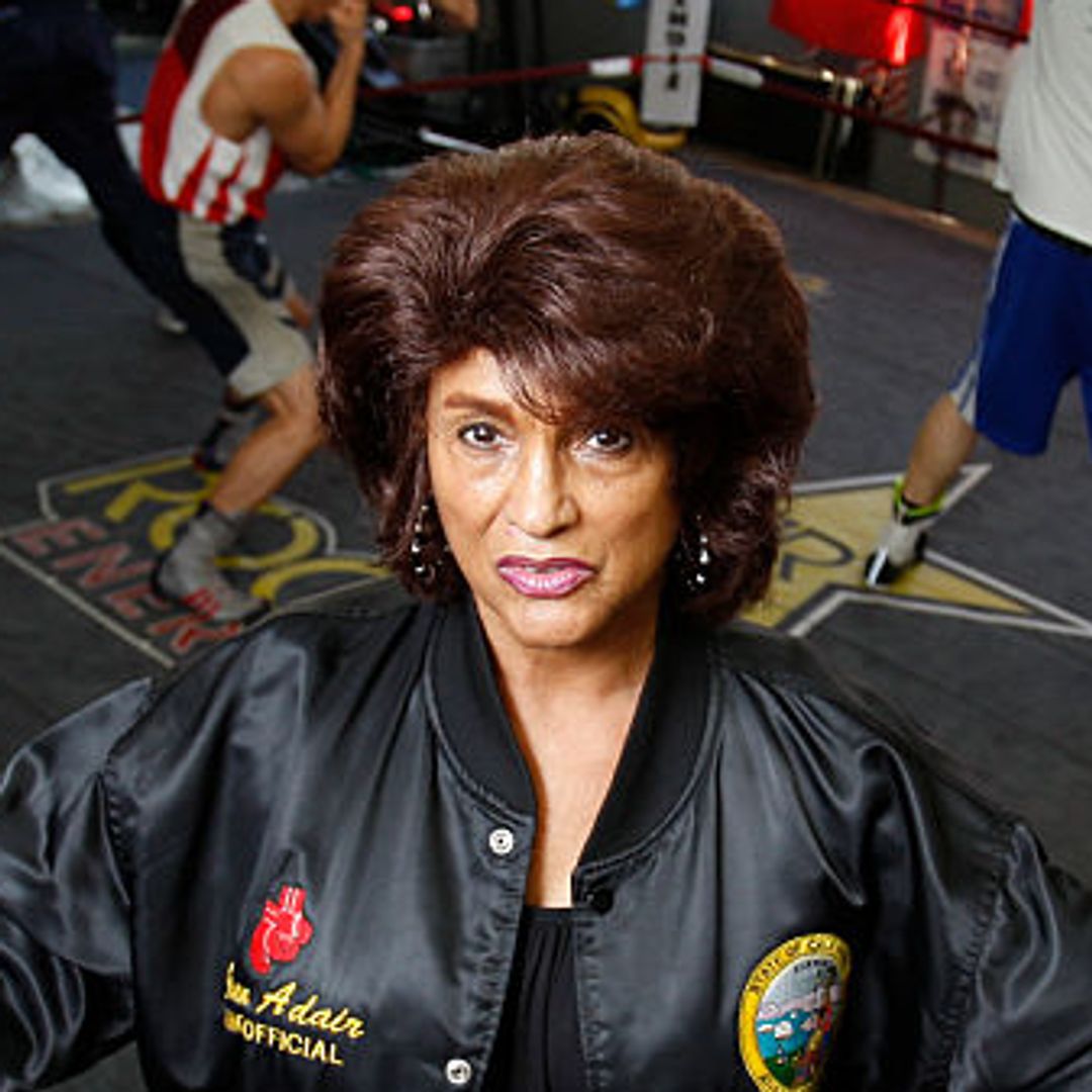 Muere Gwen Farrell, actriz de 'M*A*S*H' y primera mujer árbitra de boxeo profesional en California