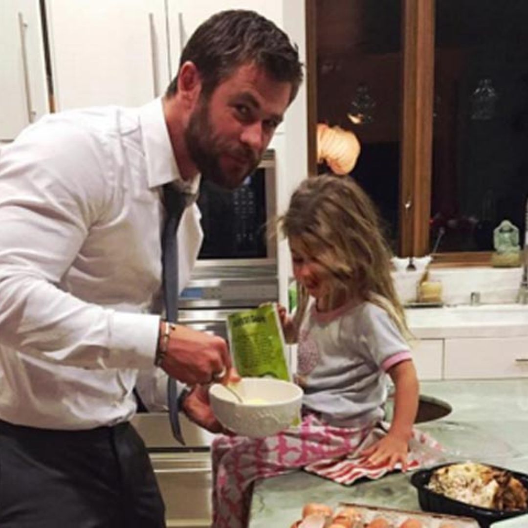 Papá cocinillas y peluquero para su hija India, la faceta más desconocida de Chris Hemsworth