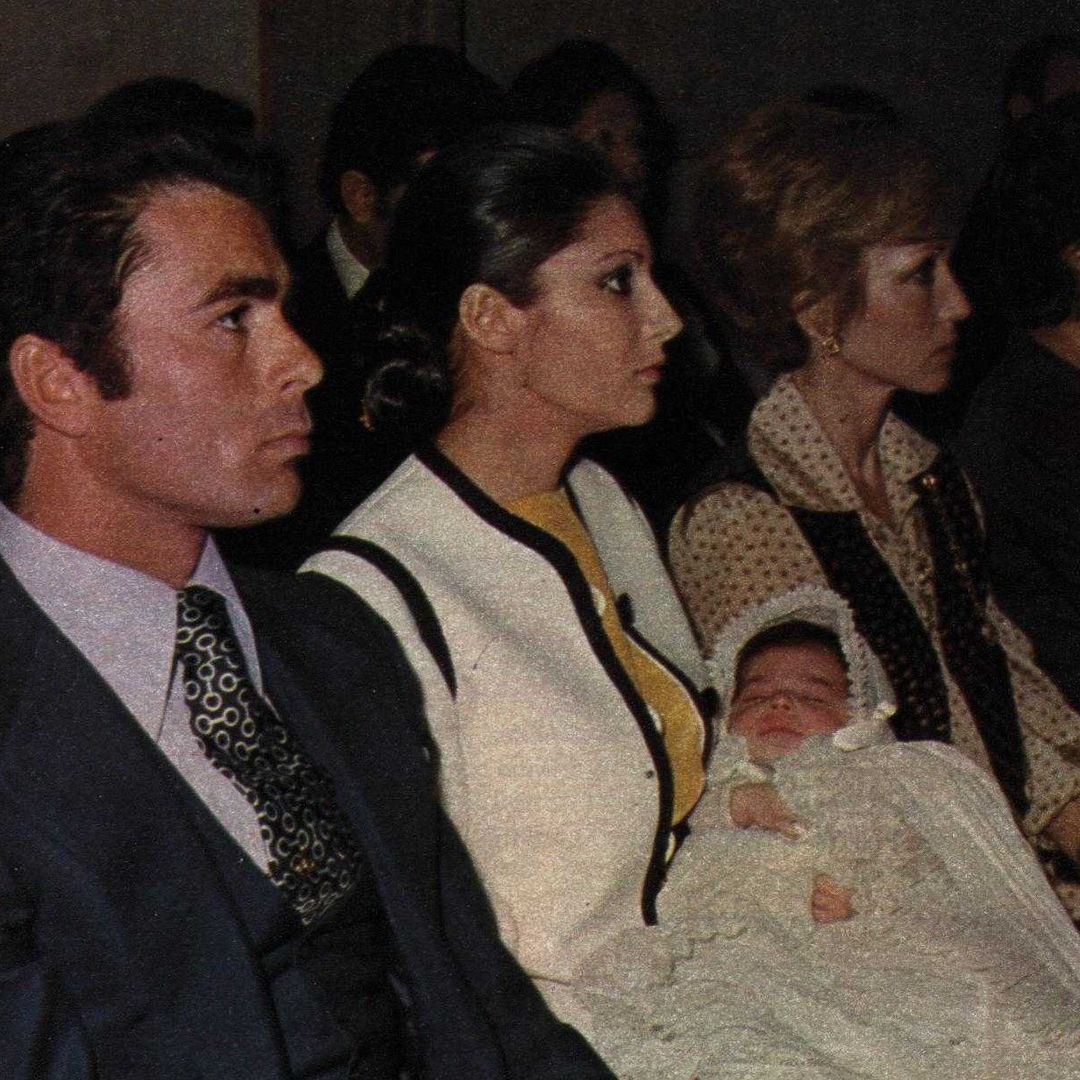 HOLA+ Carmen y Paquirri hijo