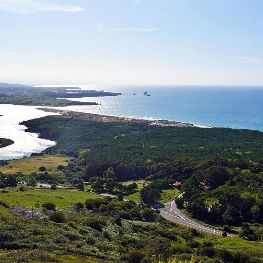 Siete playas diferentes de Cantabria para despedirnos del verano