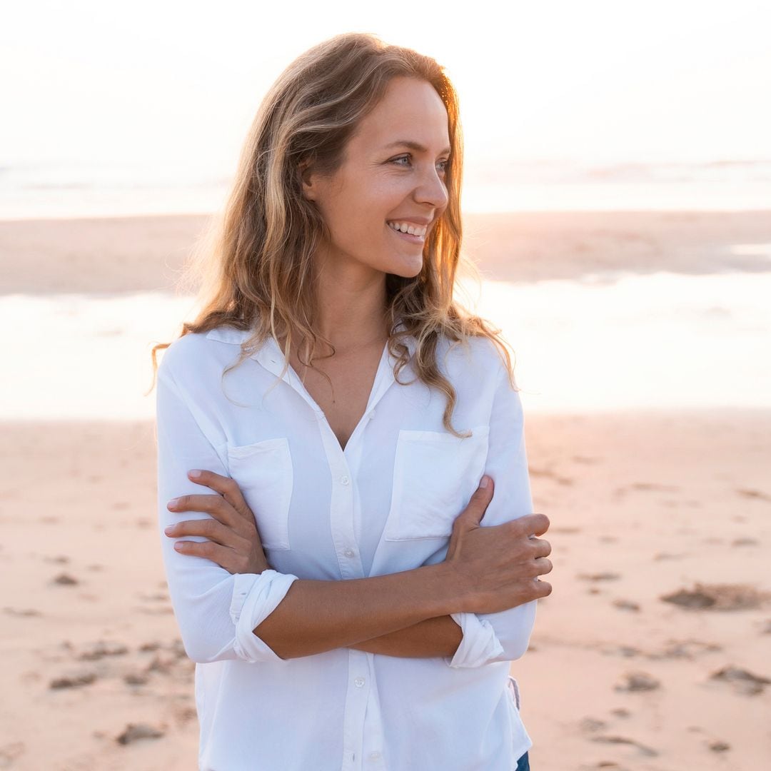 Isabel de la Azuela Tenorio, internista: "En mayores de 50 años, sobre todo mujeres, conviene revisar los niveles de vitamina D tras la exposición solar"