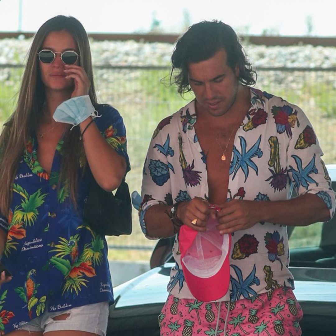 Mario Casas y Desiré Cordero: las imágenes de su romántica escapada de enamorados a Cantabria