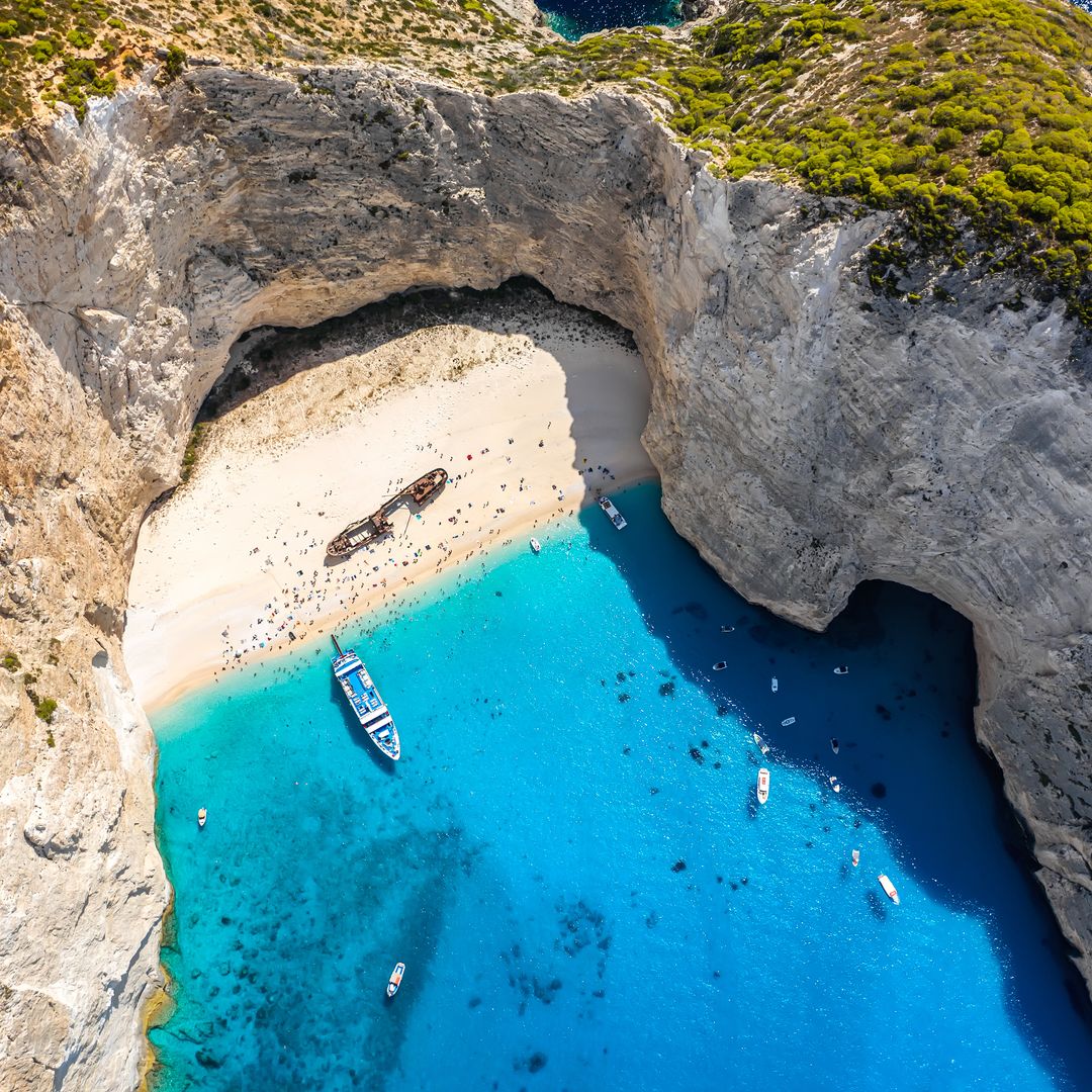 Famosa playa de Navagio, en la isla griega de Shipwreck