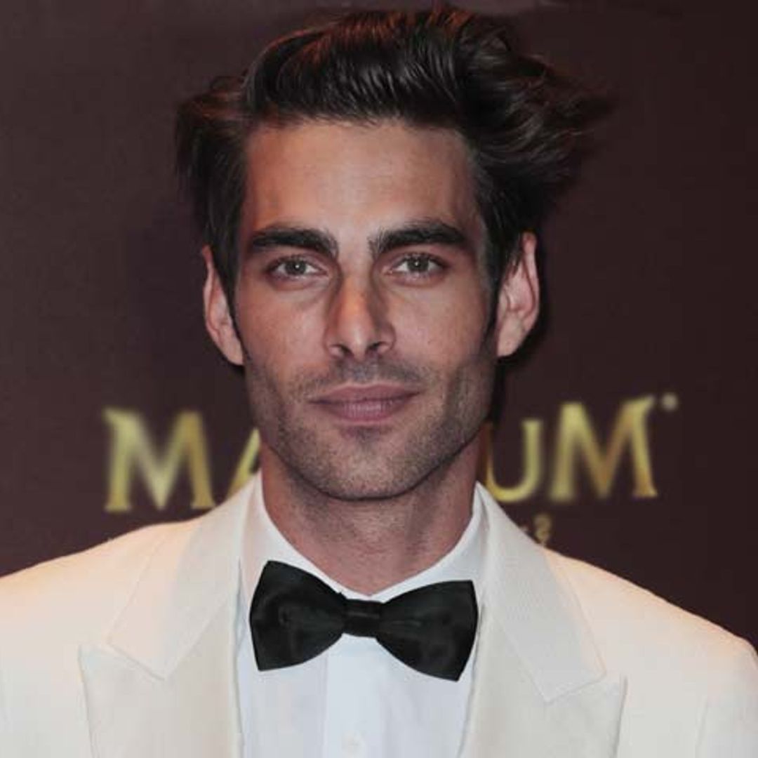 Jon Kortajarena lo cuenta todo sobre su carrera como actor, sus planes de verano y su encuentro con una gran diva italiana