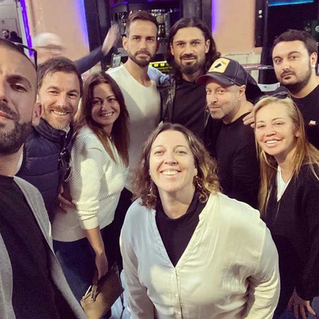 En Málaga y con amigos, Belén Esteban y su marido cierran su año más importante