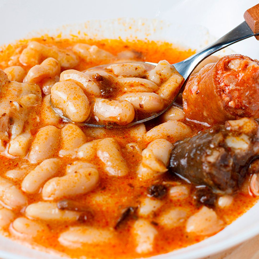 Cómo hacer una fabada como si fueras asturiano (y otras recetas con judías)