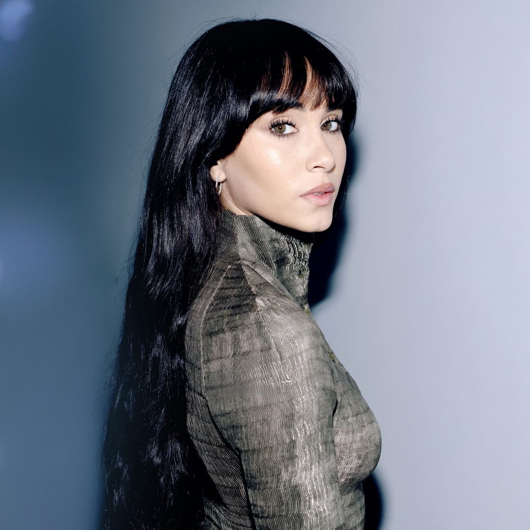Aitana y su truco para esconderse de los paparazzi en Milán como Diana de Gales: el bolso de 5.000 euros que esconde un gran secreto