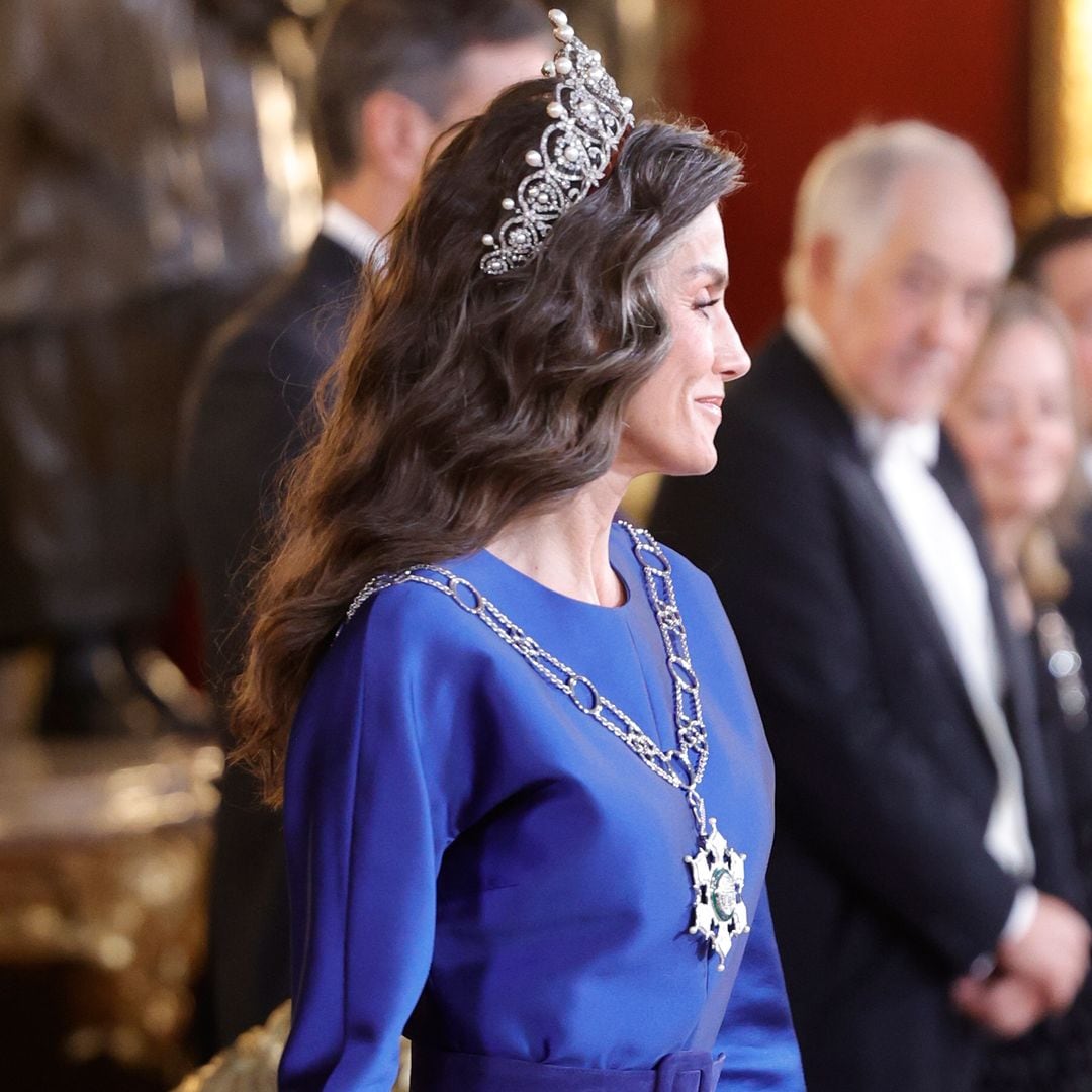 La Reina que sabe reinventarse con sus cambios de look: de sus ondas sin precedentes a su coleta 'bubble'