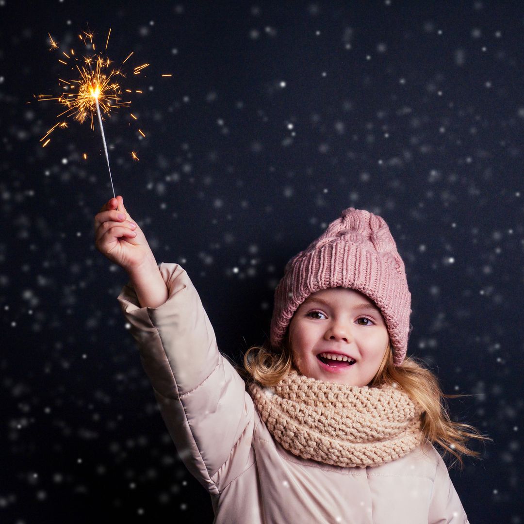 Una Navidad segura para los más pequeños: "Hay que alejar de ellos la Flor de Pascua, el acebo y el muérdago, y no darles uvas enteras hasta los 8 años"