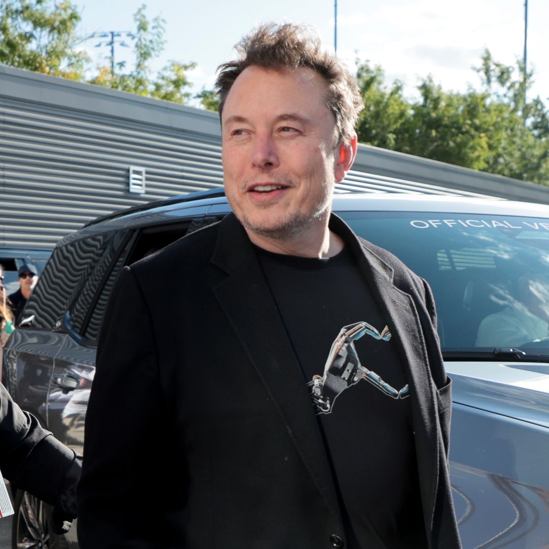 ¿Está Elon Musk en España? El misterioso desembarco de 140 personas en Lerma para ver el eclipse