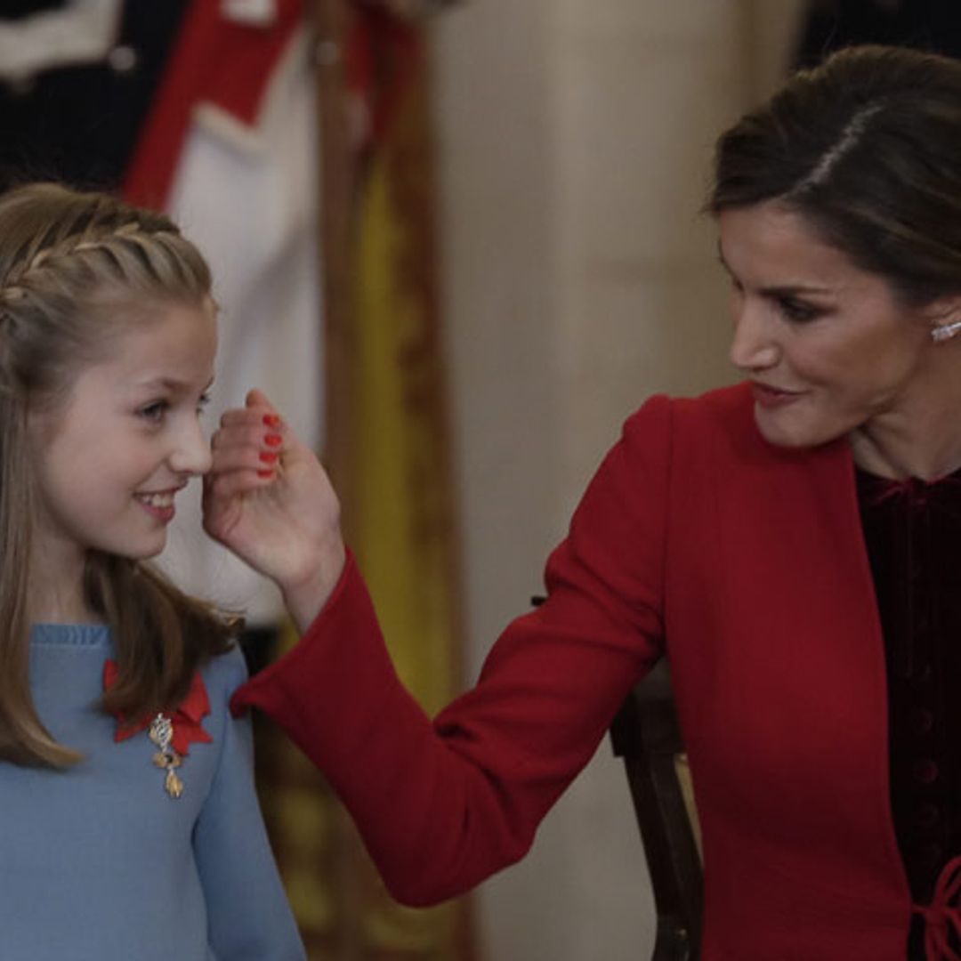 El enigma de la reina Letizia con la manicura roja