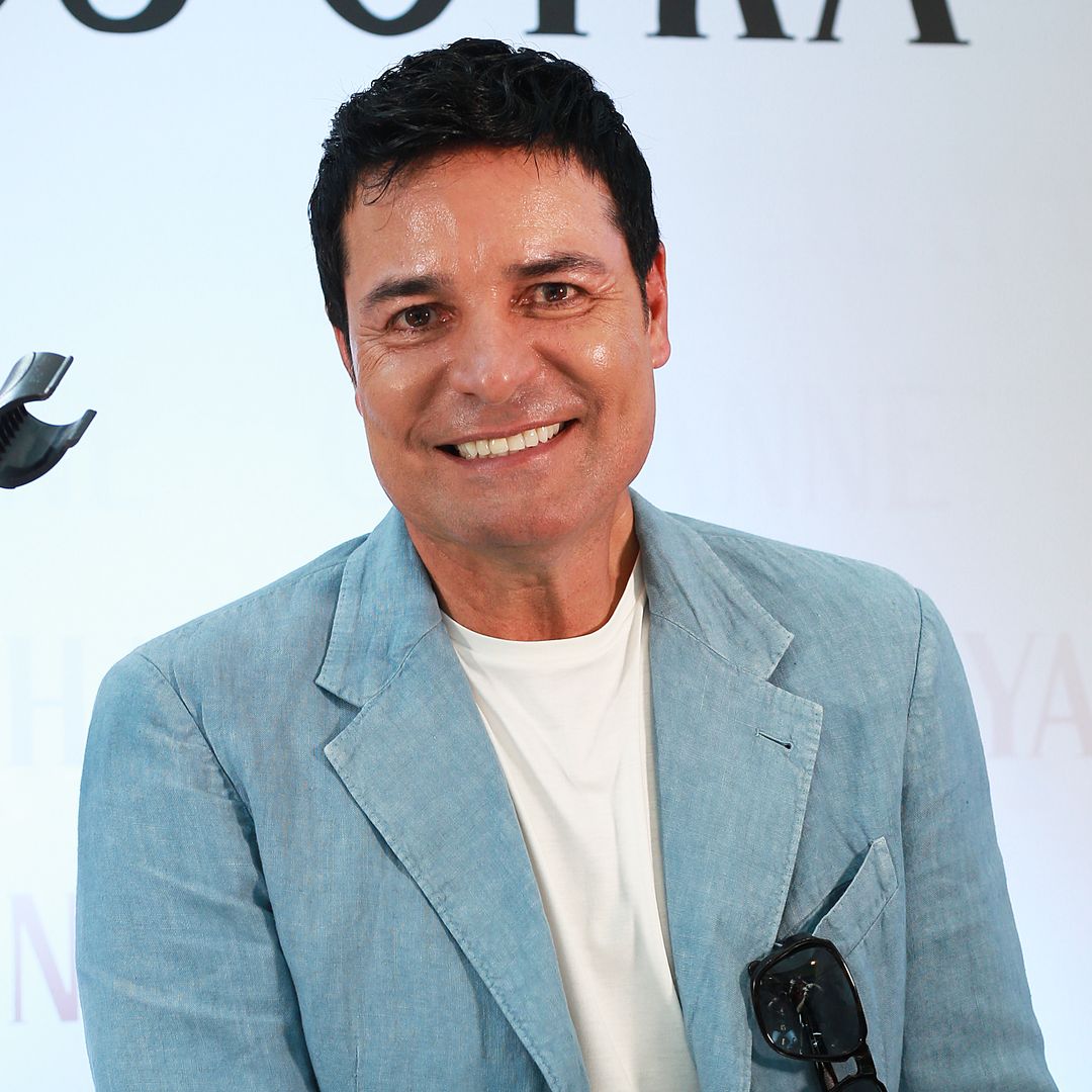 Chayanne llora la pérdida de su amigo, Tony Ocasio, exintegrante de 'Los Chicos'