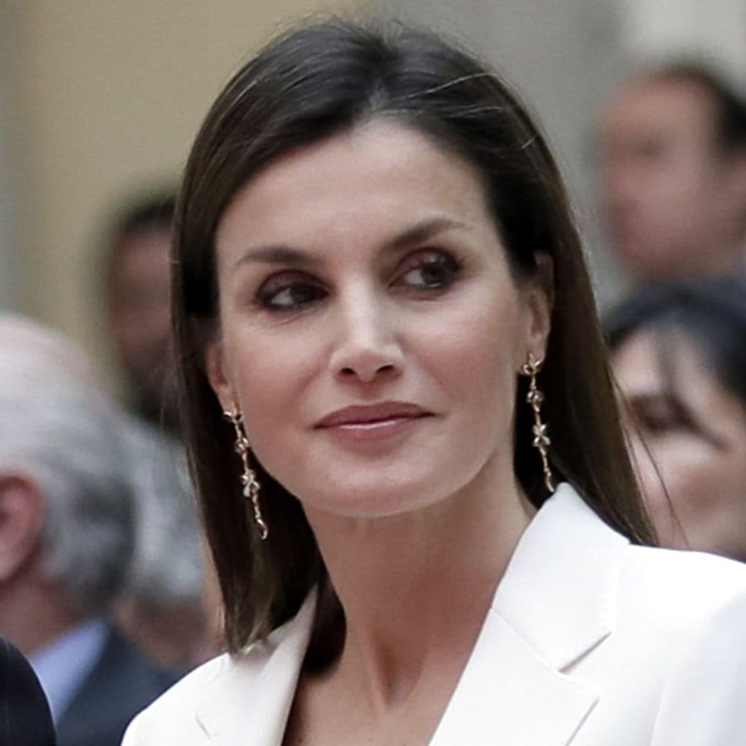 La reina Letizia revive casi 15 años después el look de su petición de mano