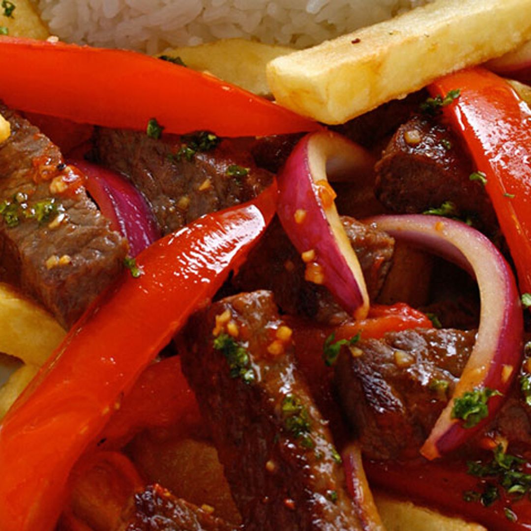 Lomo saltado peruano
