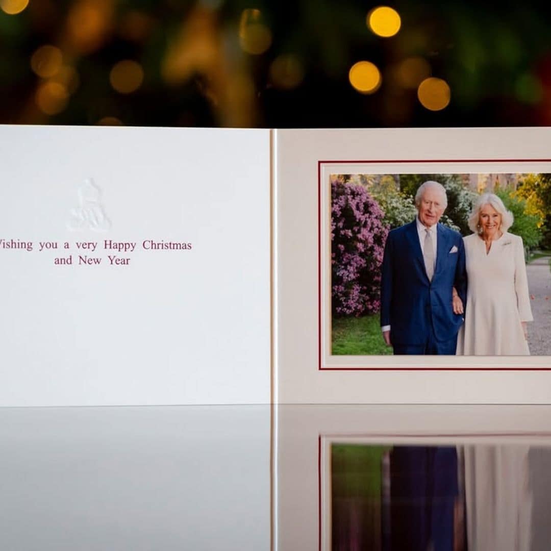 Las entrañables felicitaciones navideñas de Carlos III y Alberto de Mónaco que refuerzan la imagen familiar de ambas coronas