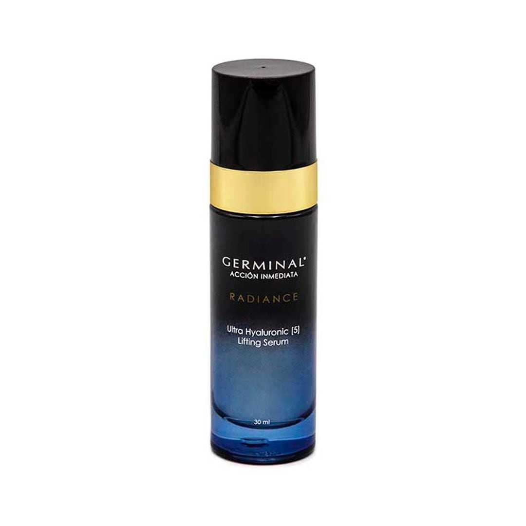 Germinal® Acción Inmediata Radiance Ultra Hyaluronic [5] Lifting Serum (50 euros), una fórmula para rostro, cuello y escote a base de cinco tipos de ácido hialurónico (reticulado, de alto peso molecular, de bajo peso molecular, medio e hidrolizado), que funciona como una bomba de hidratación profunda y con un efecto lifting de más de 8 horas gracias a que incorpora las icónicas ampollas Doble Efecto Flash.