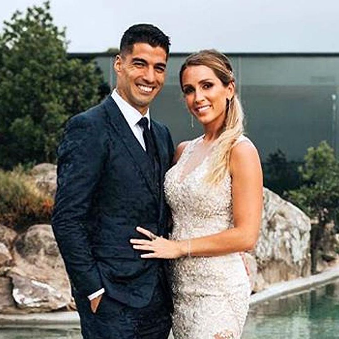 Unos novios radiantes a ritmo de reguetón, así ha sido la gran fiesta de boda de Luis Suárez y Sofía Balbi