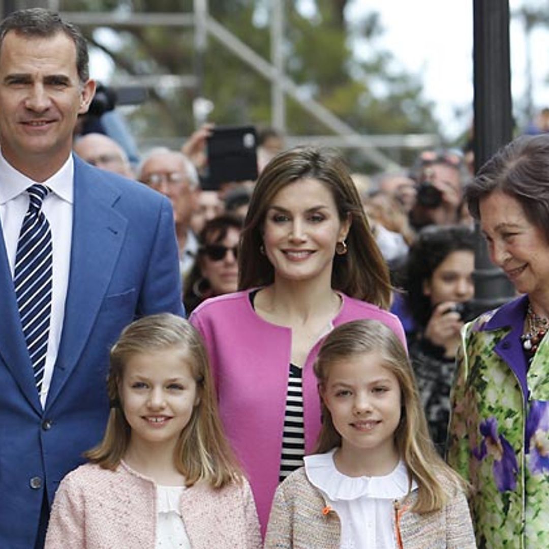 La princesa Leonor y la infanta Sofía, alegría primaveral en la Misa de Pascua de Palma