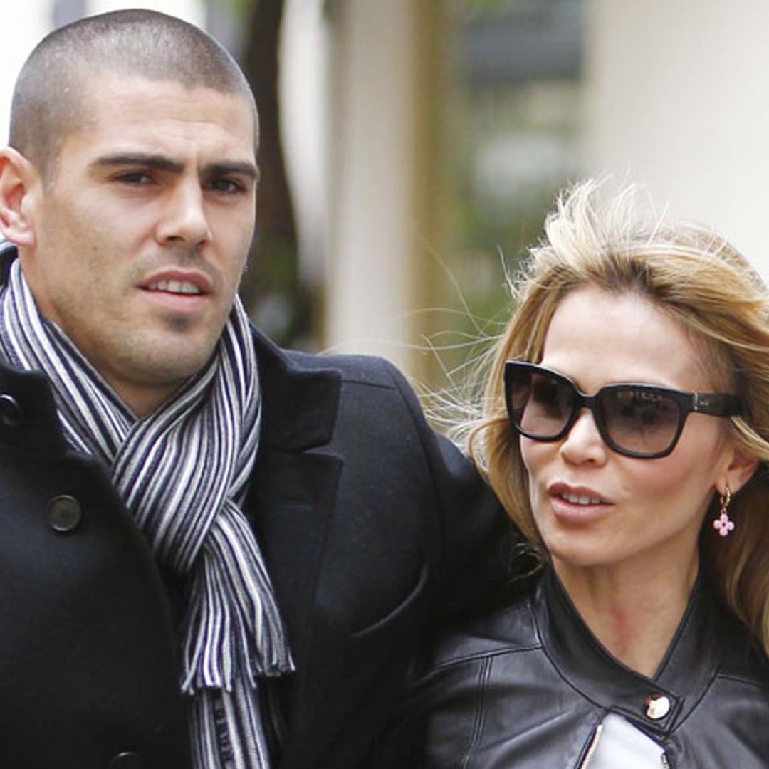 Víctor Valdés y Yolanda Cardona, una historia de amor de casi una década que ha acabado en boda