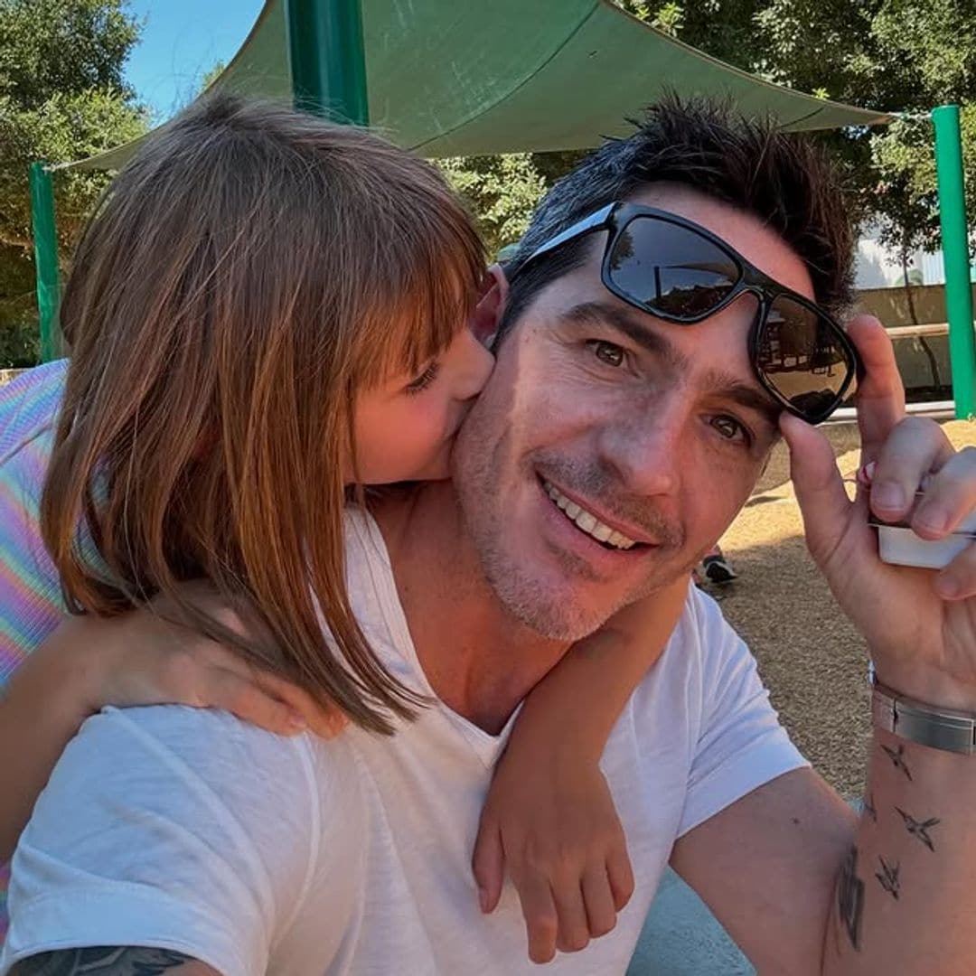Mauricio Ochmann reaparece junto a su hija Kailani tras el fallecimiento de la mamá de Aislinn Derbez