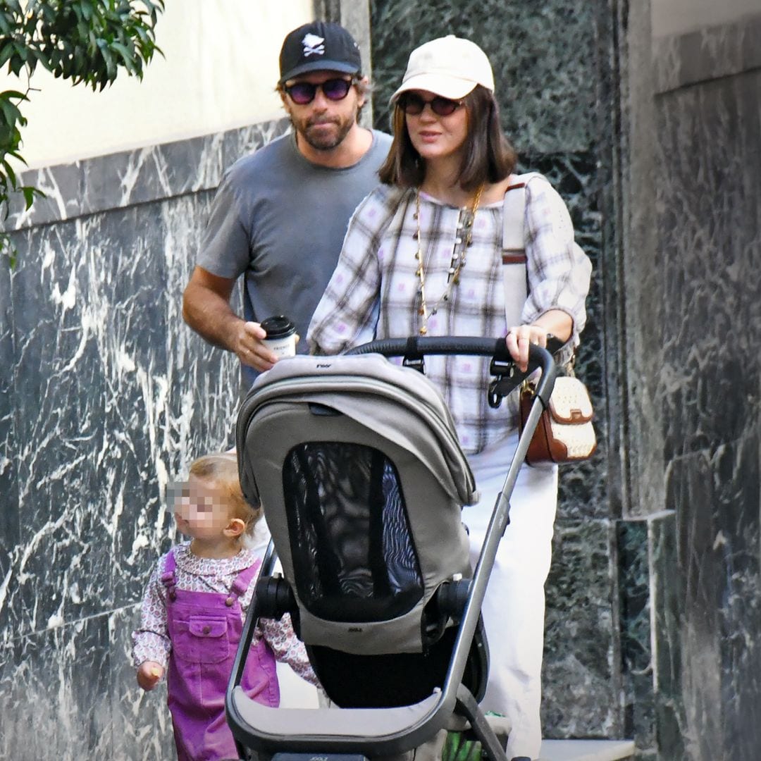 Isabelle Junot, una aristócrata con estilo natural: presume de embarazo en su último paseo familiar