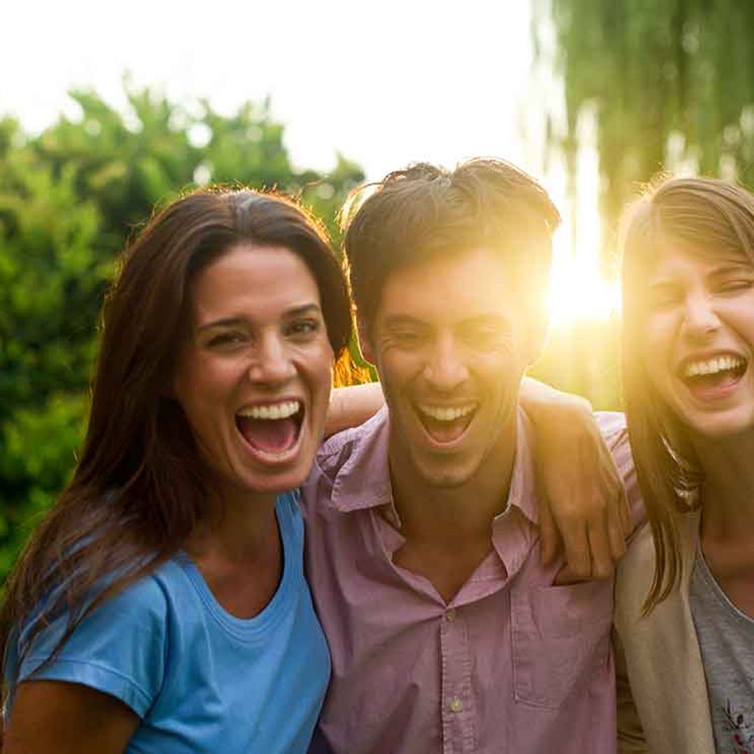 Cómo generar felicidad a través del lenguaje