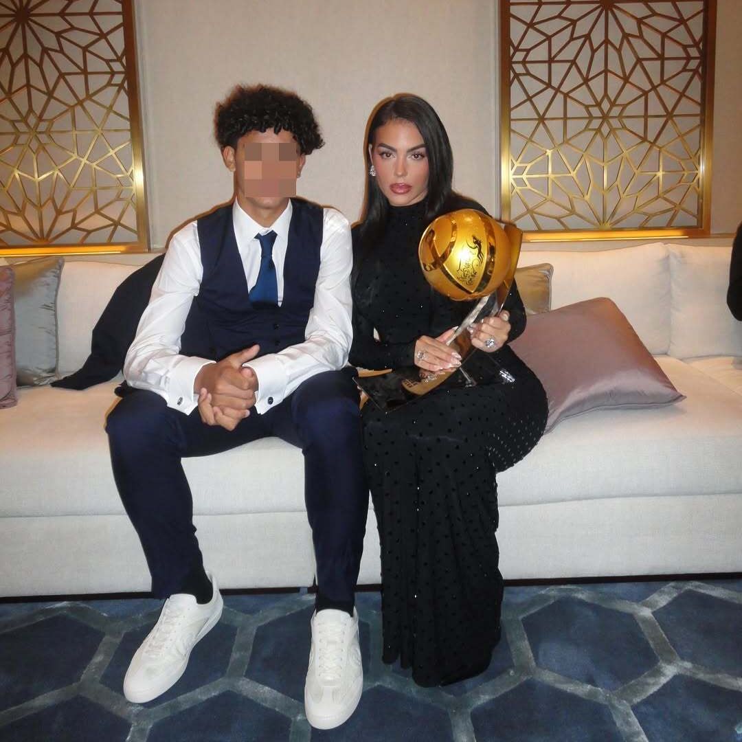 Georgina Rodríguez celebra el 16 cumpleaños de Cristiano Jr. con una fiesta veraniega: "Aunque midas dos metros, siempre serás mi niño"