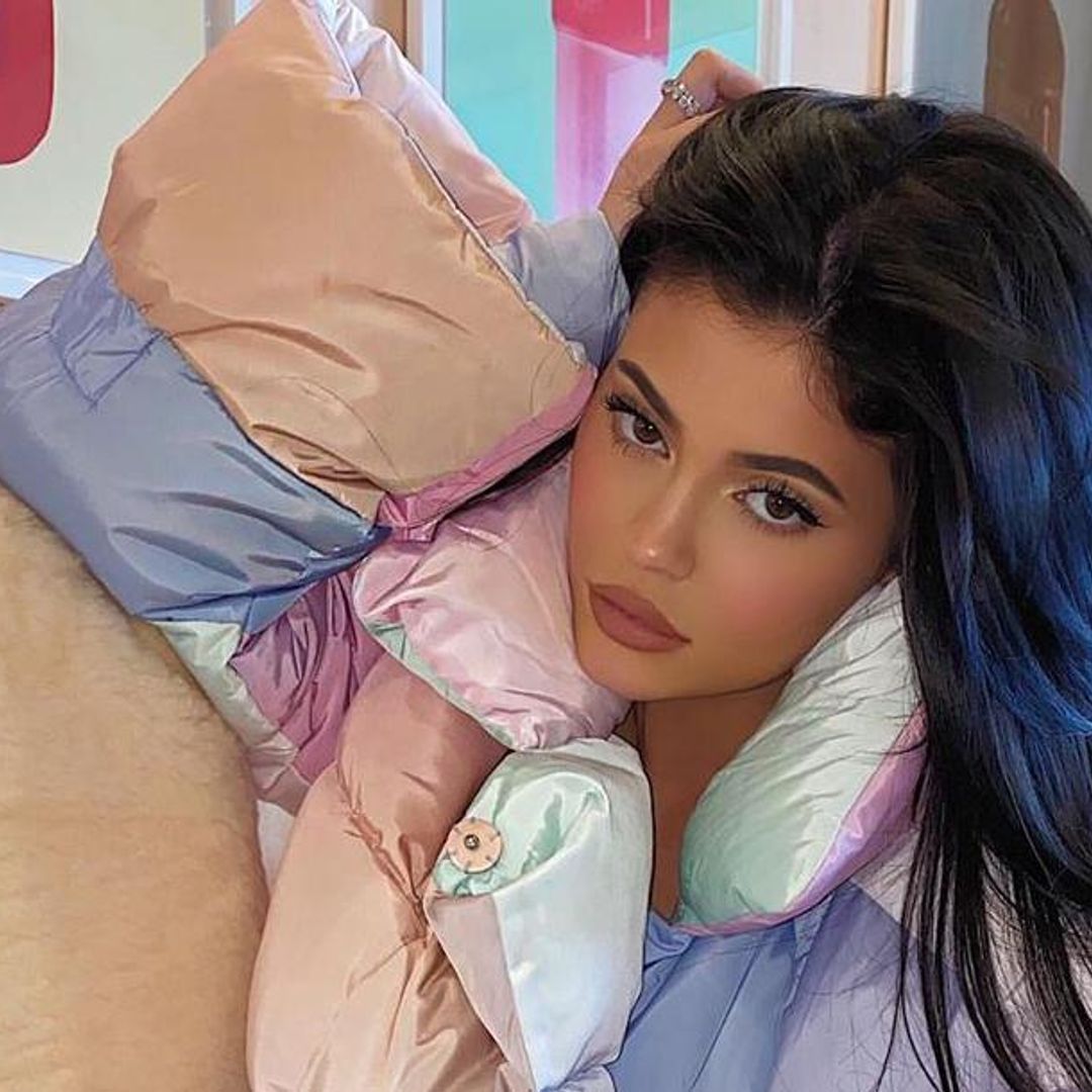 Kylie Jenner responde a las críticas sobre los dedos de sus pies