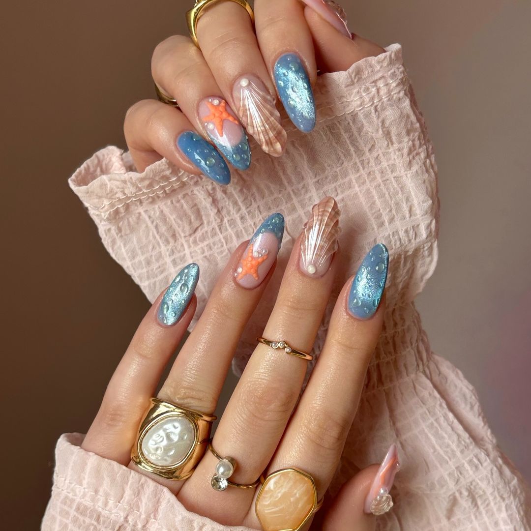 12 manicuras de inspiración marina: de la francesa en azul océano a las uñas con estrellas y conchas
