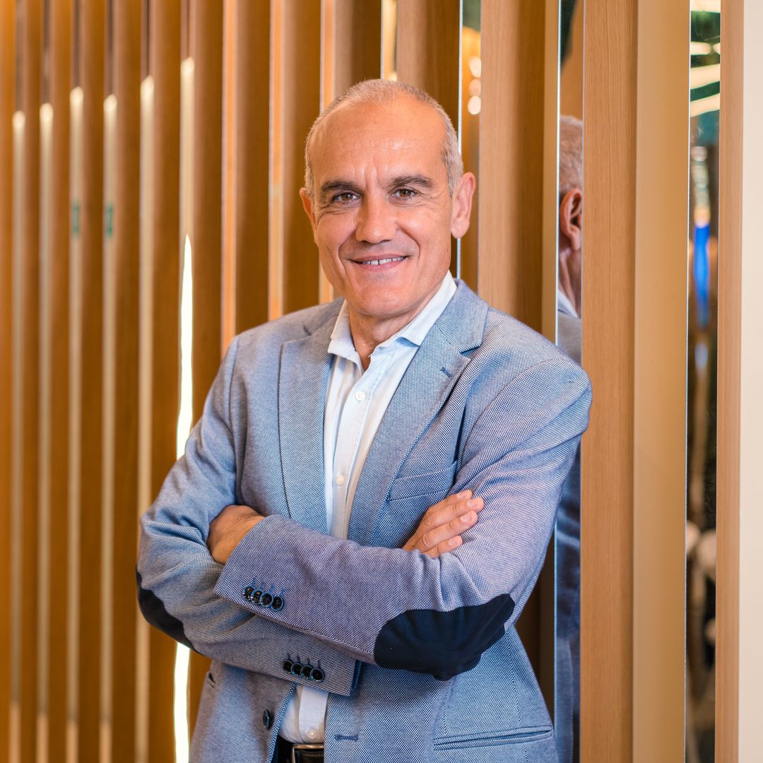 Rafael Guzmán, psiconeuroinmunólogo: 'Se han conseguido poblaciones más longevas, pero enfermas y dependientes de fármacos'