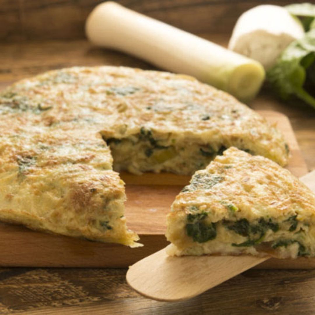 Tortilla de espinacas, puerro y queso de cabra