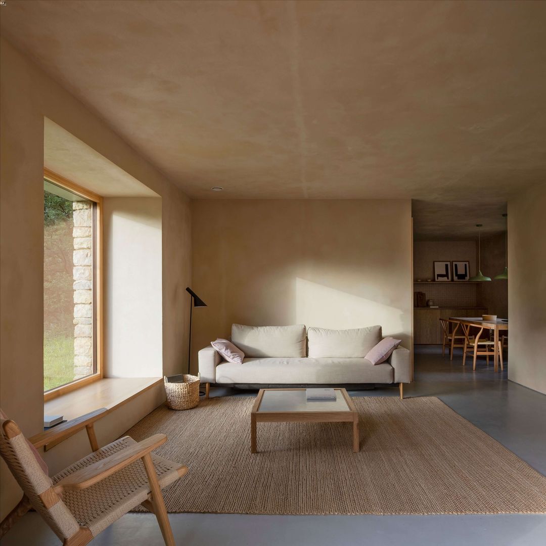 Cómo una cabaña pasiega del siglo XVI en Cantabria se ha transformado en una vivienda sostenible sin perder su memoria