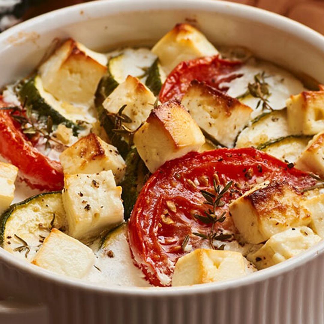 Gratinado de calabacín, tomate, queso de cabra y bulgur