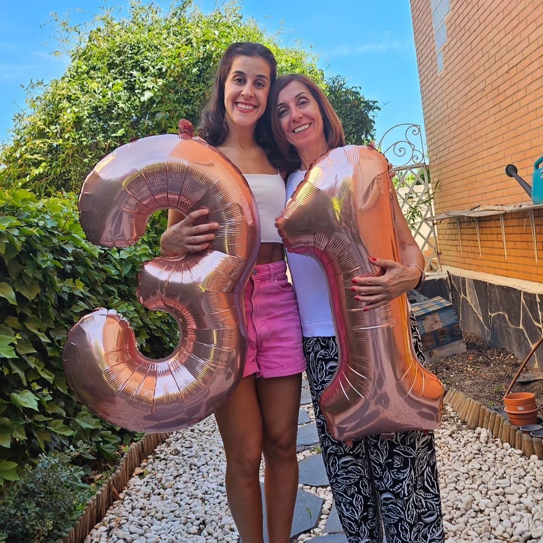 El lado personal de Carolina Marín: muy unida a su madre, apasionada del flamenco y fan de Manuel Carrasco