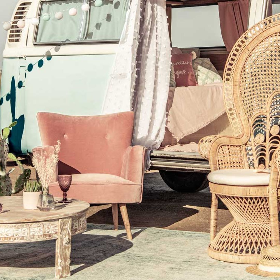 El sillón Emmanuelle vuelve dispuesto a conquistar un lugar en la casa actual