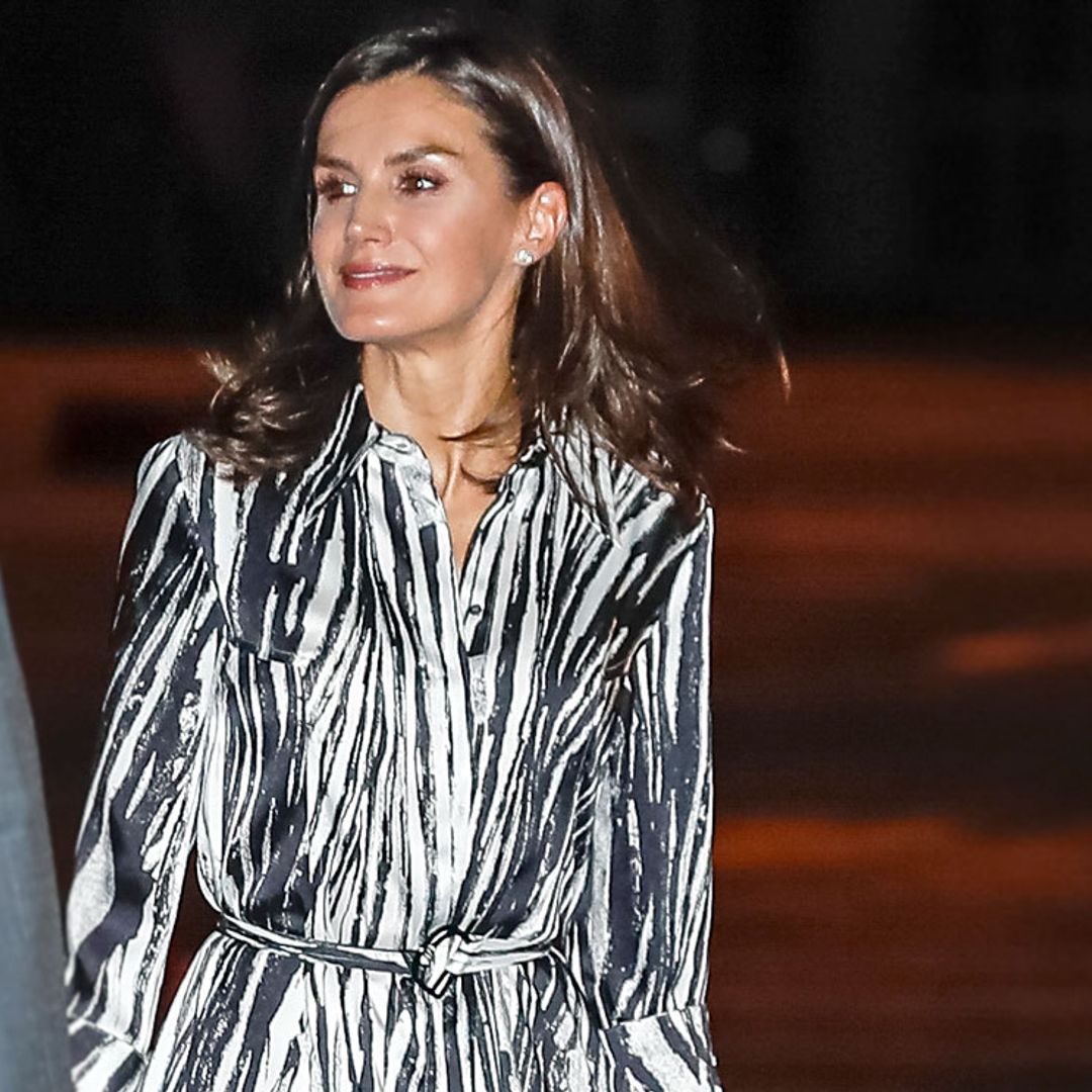 La inesperada conexión de la Reina con un ángel de Victoria's Secret: el vestido 'Danimala'