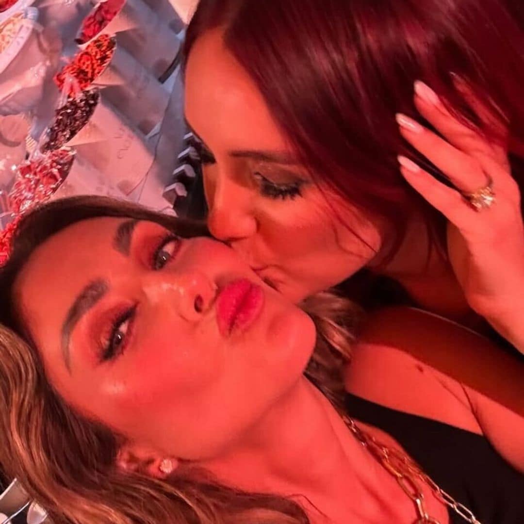 Anahí reaccionó emocionada a la noticia del embarazo de Dulce María