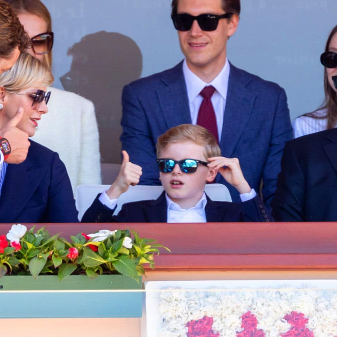 Los simpáticos gestos de Jacques y las gafas futuristas de Charlene, protagonistas de la final de tenis de Montecarlo