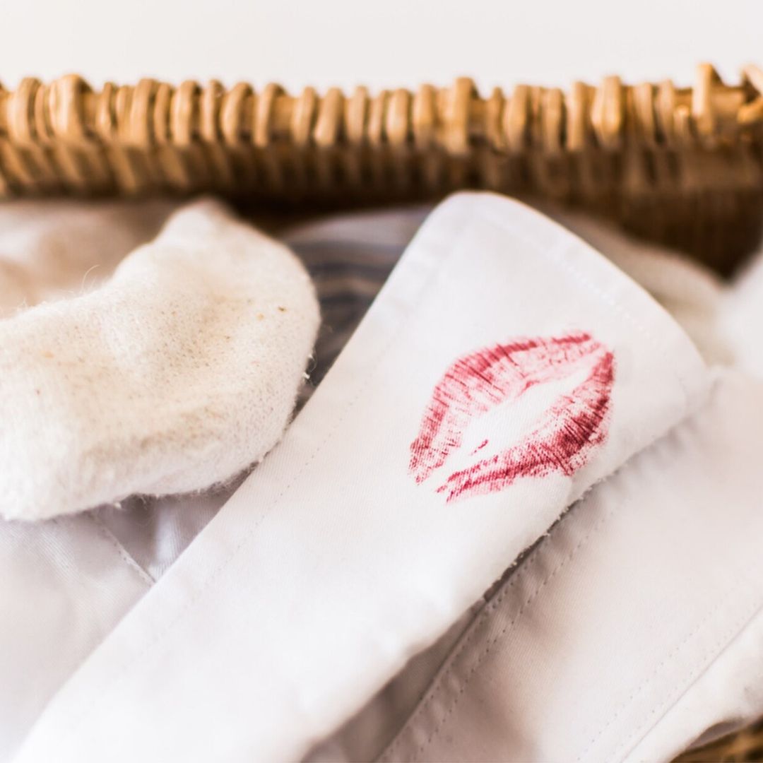 5 trucos para eliminar las manchas de maquillaje