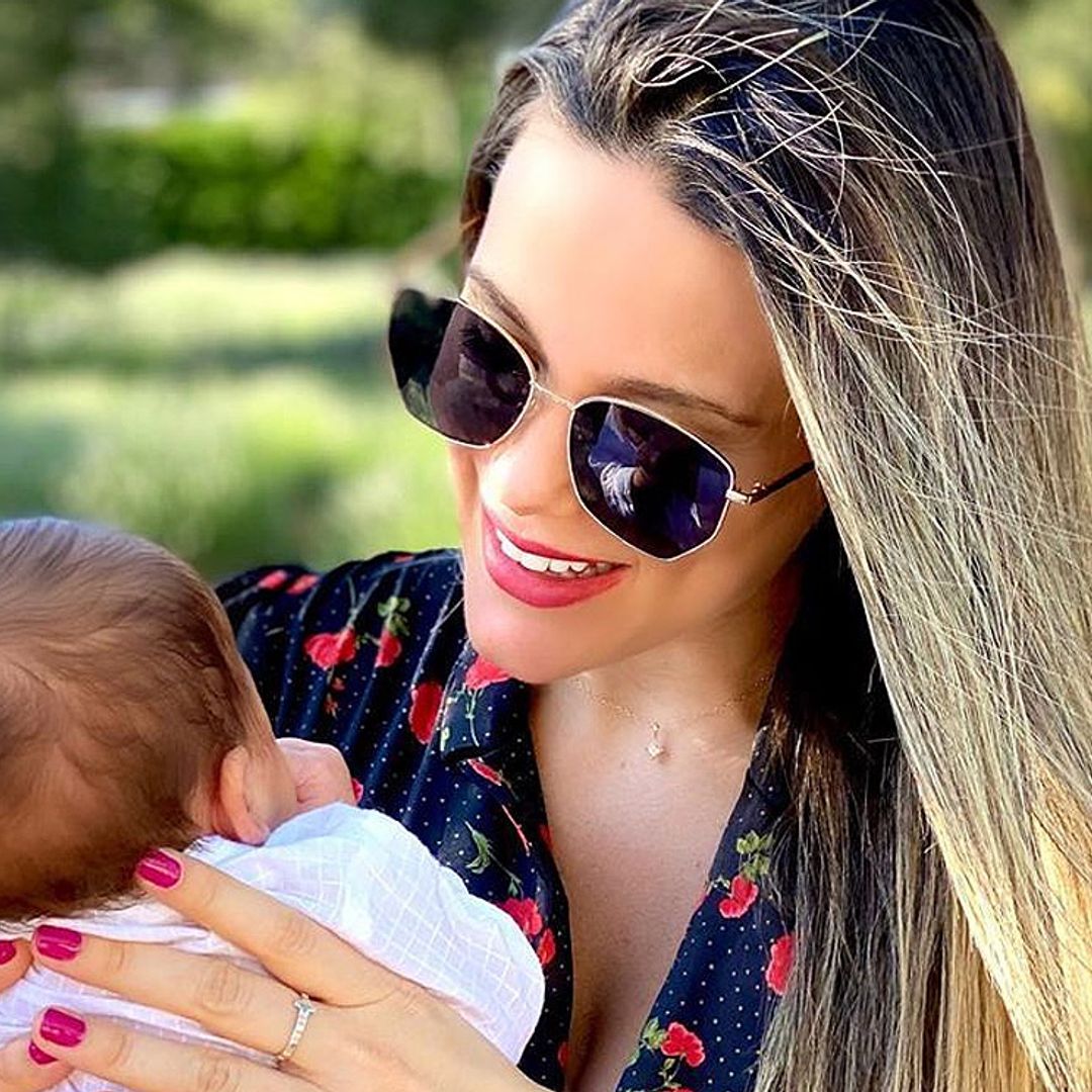 El bebé de Lorena Gómez y René Ramos, nuevo 'minifichaje' de la Roja