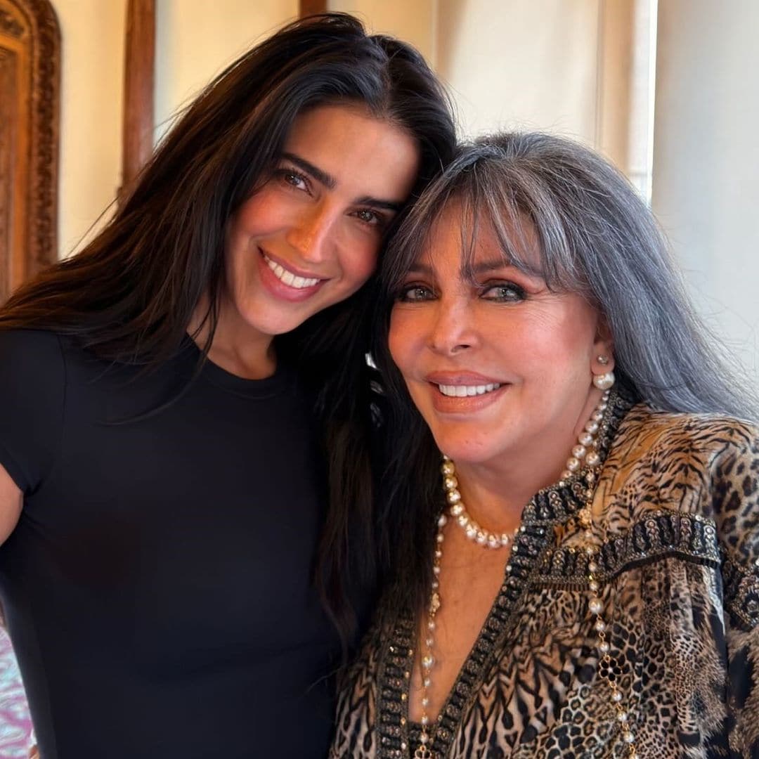 Verónica Castro celebra su cumpleaños con una divertida fiesta con amigos