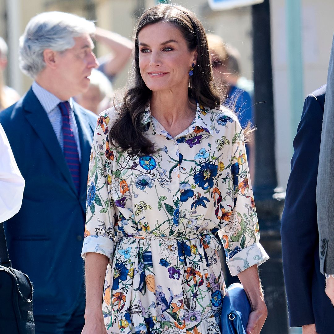 La reina Letizia impone tendencia con los zapatos favoritos de las 'royals' para la temporada