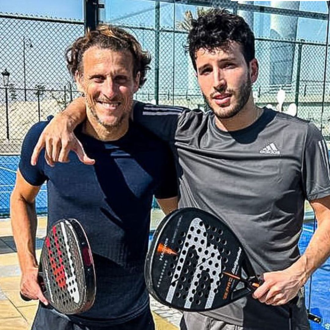 Sebastián Yatra y Diego Forlán sorprenden como nueva pareja de pádel: 'Somos el equipo del año'